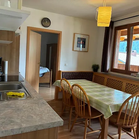 Schoene Mit Bergblick Haus Lukas شقة