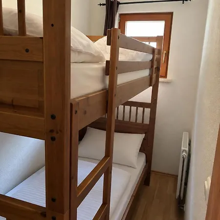 Schoene Mit Bergblick Haus Lukas Apartman